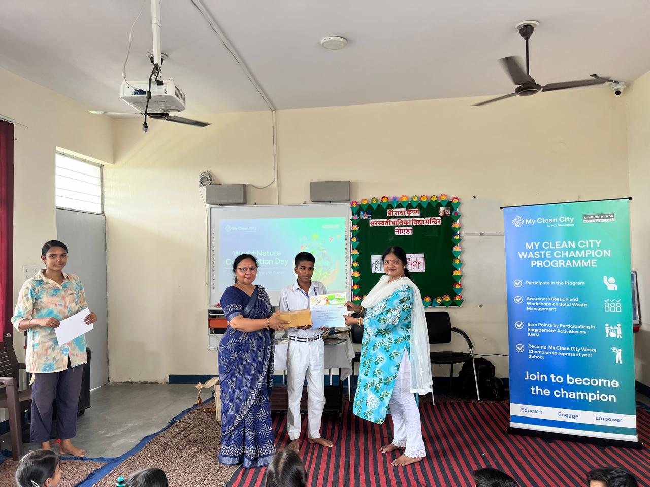Saraswati Balika Vidya Mandir School 17