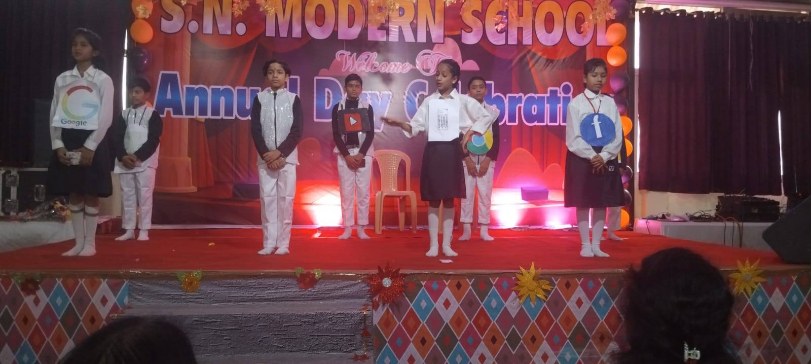 S.N. Modern School 21