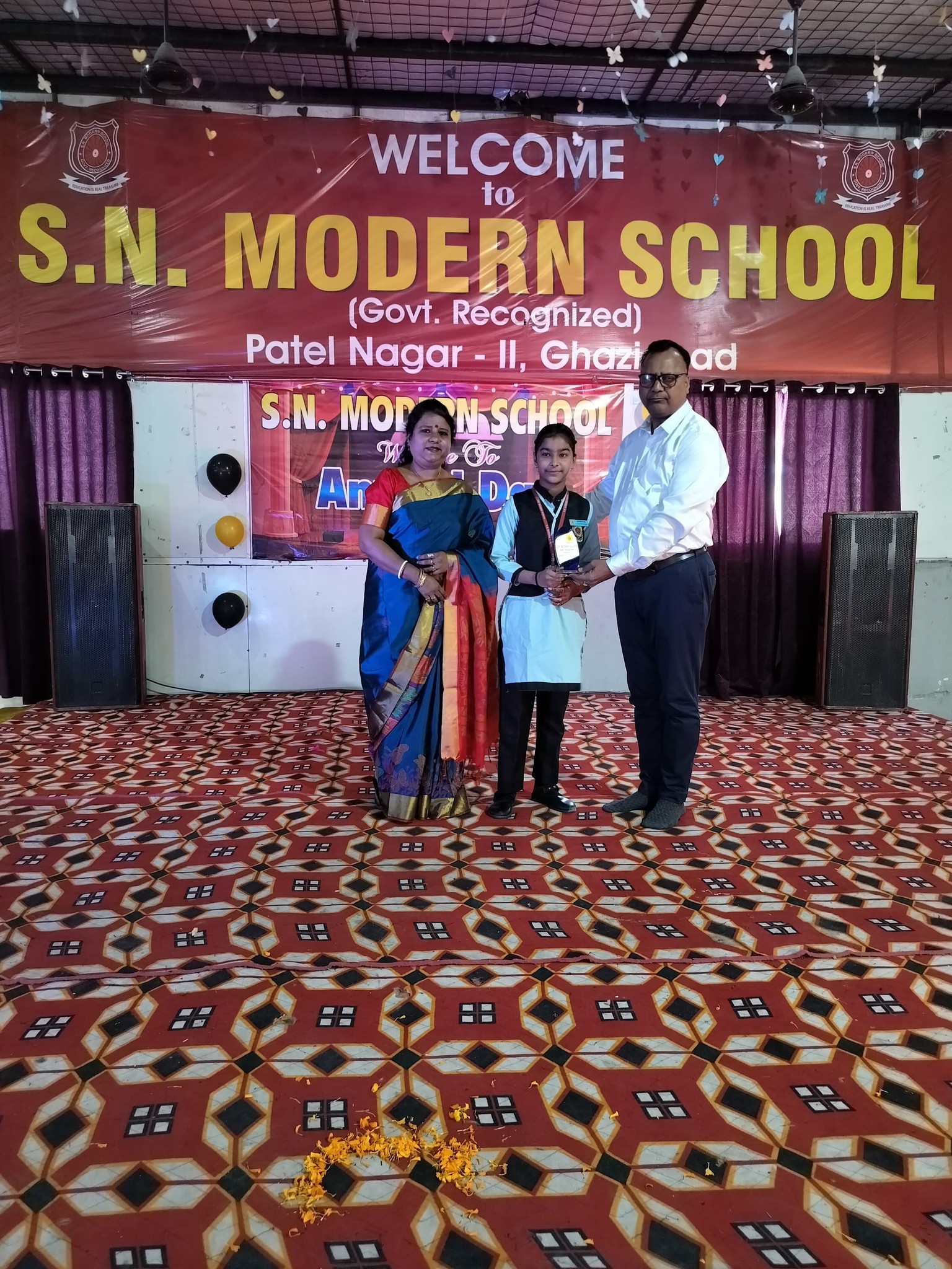 S.N. Modern School 29