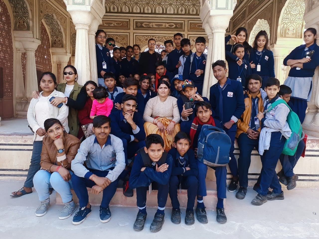 SS Vidya Niketan School 6
