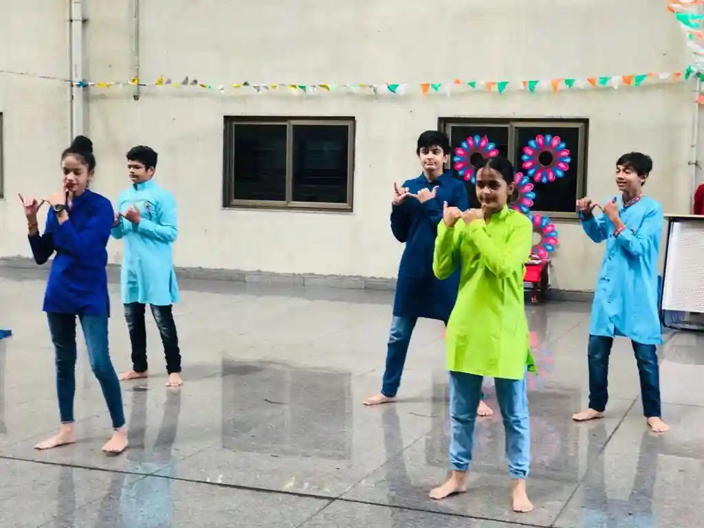 SDJ International School 4
