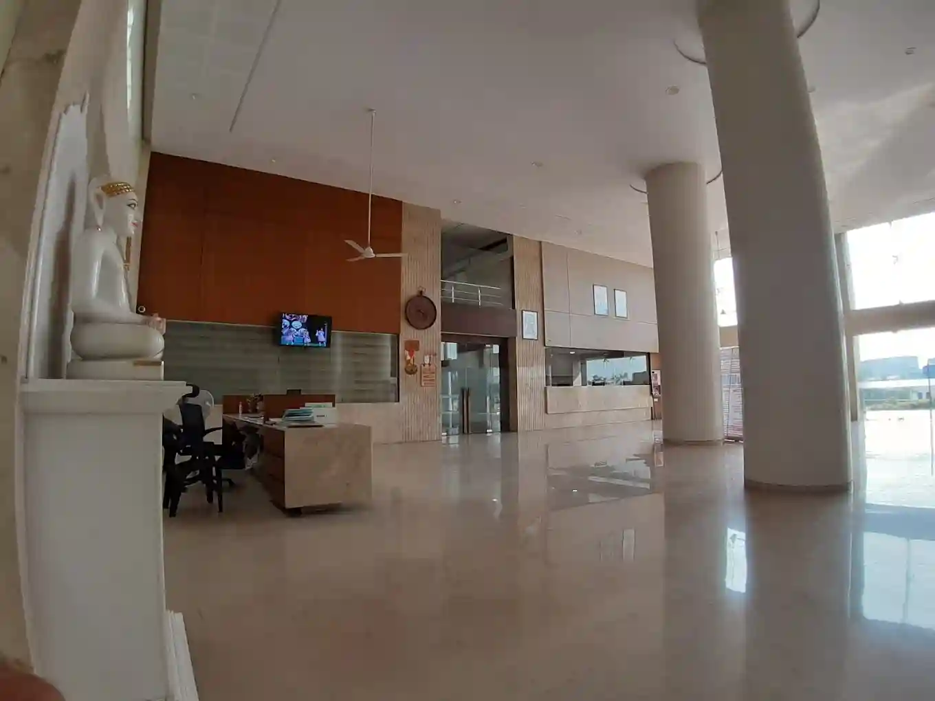 SDJ International School 8