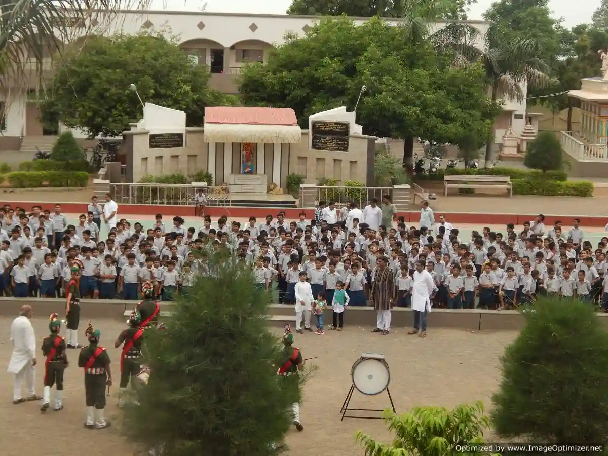 Shree Mahavir Jain Charitra Kalyan Ratnashram 3