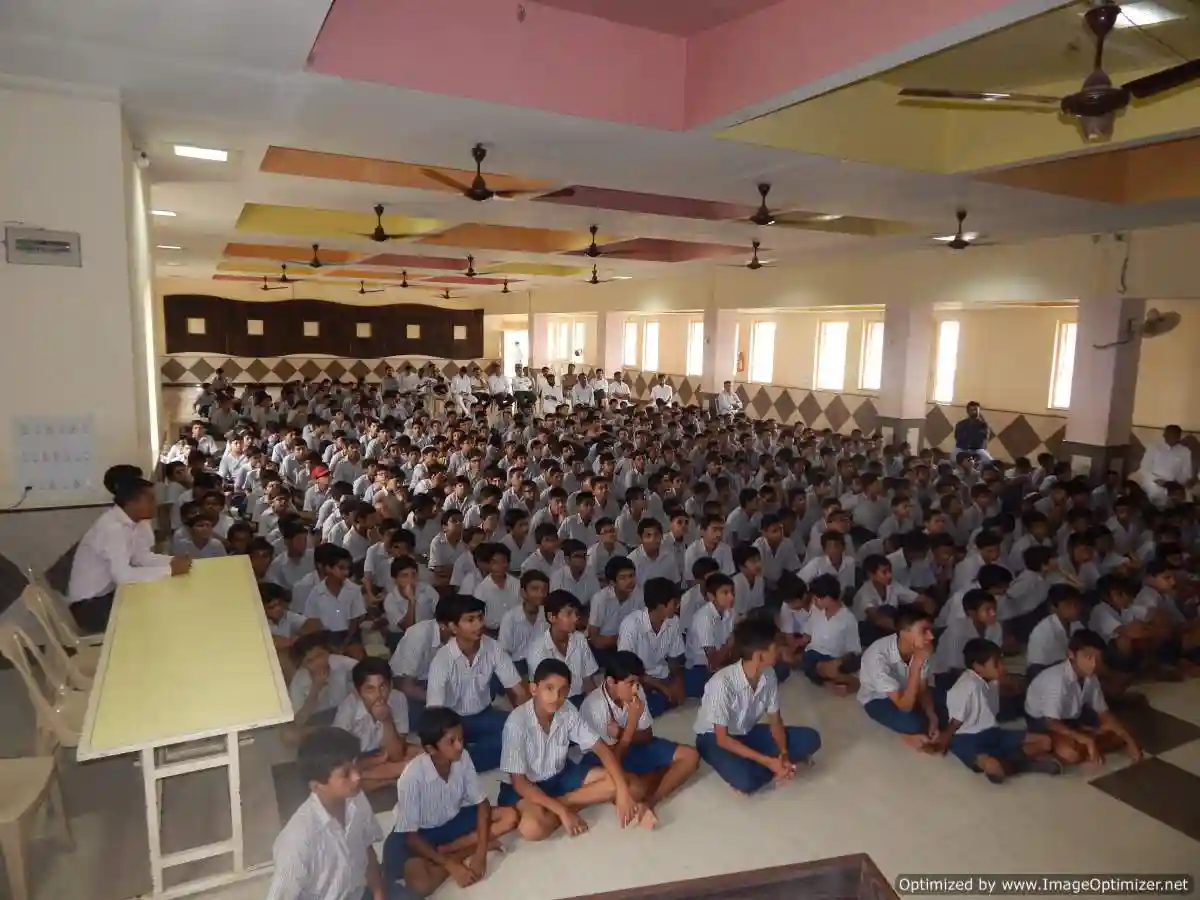 Shree Mahavir Jain Charitra Kalyan Ratnashram 7