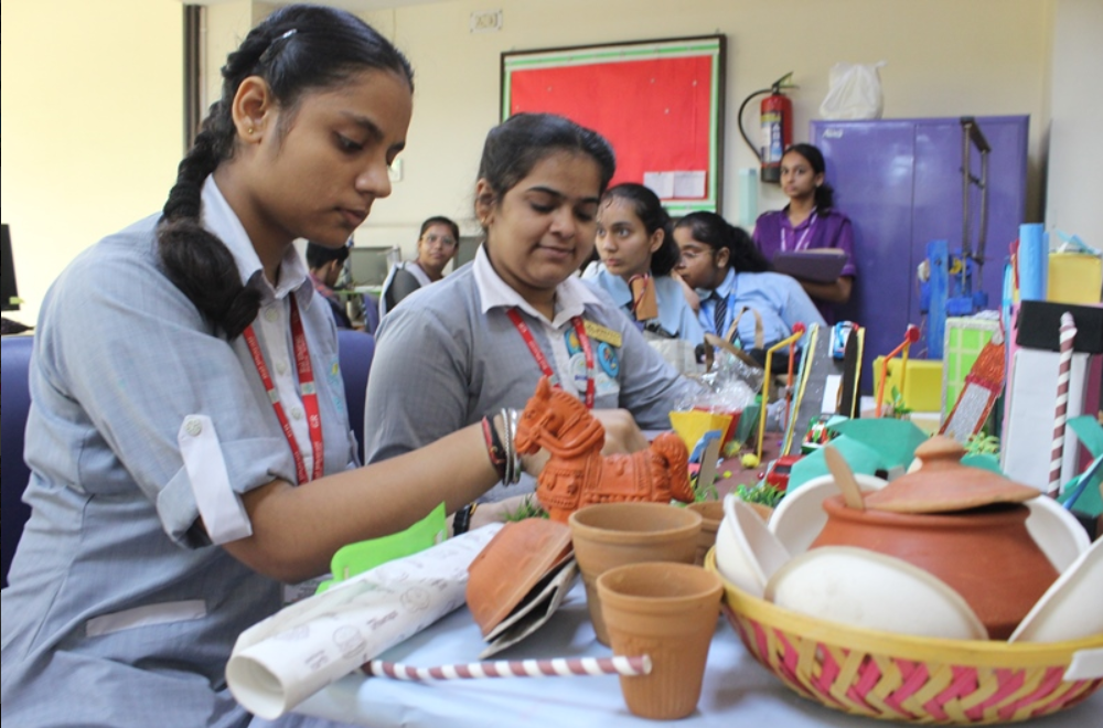 Queen Mary's School 16