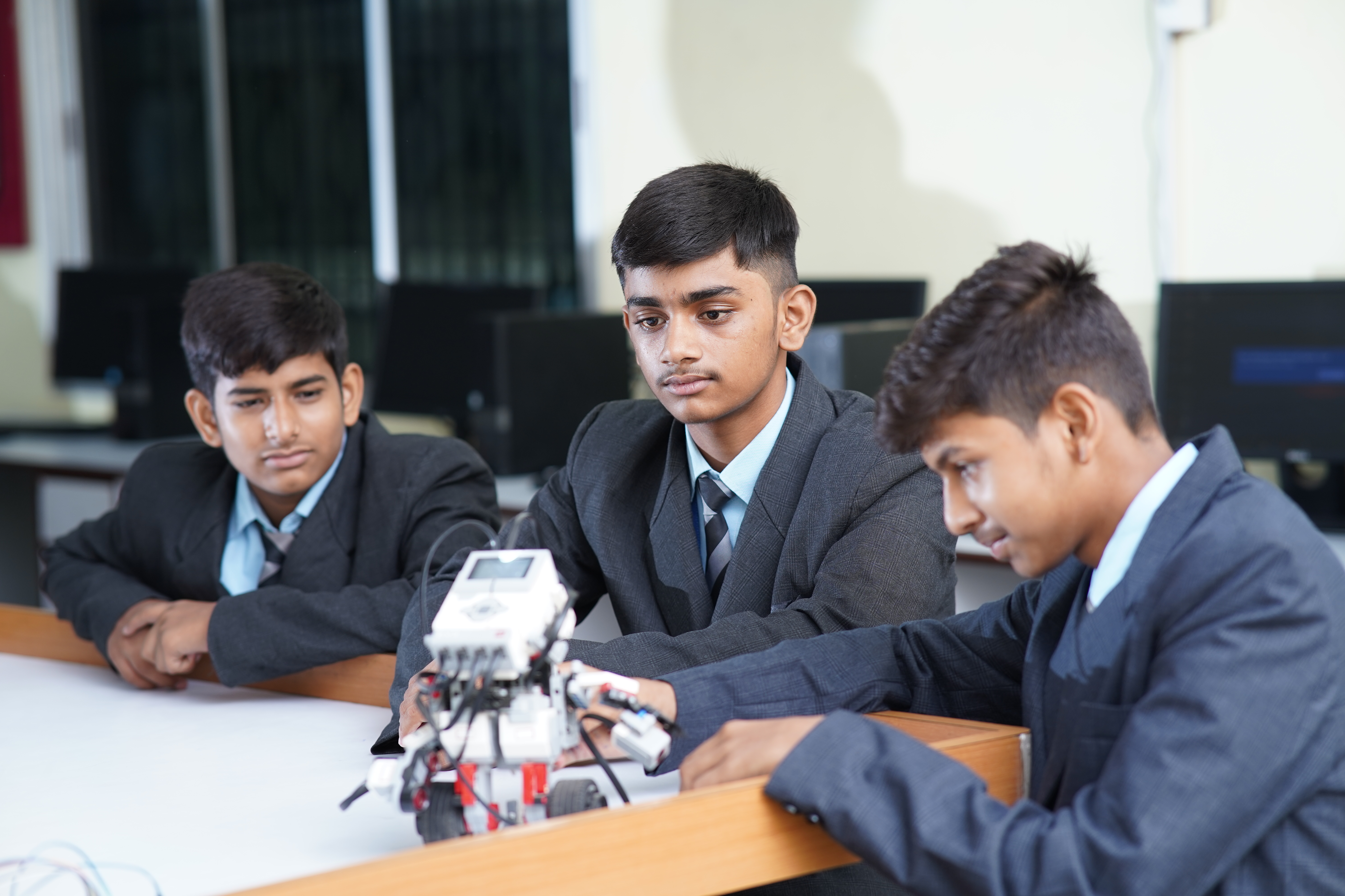 Grizzly Vidyalaya 14