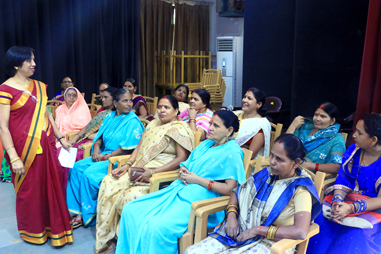 Bal Guide Inter College
4