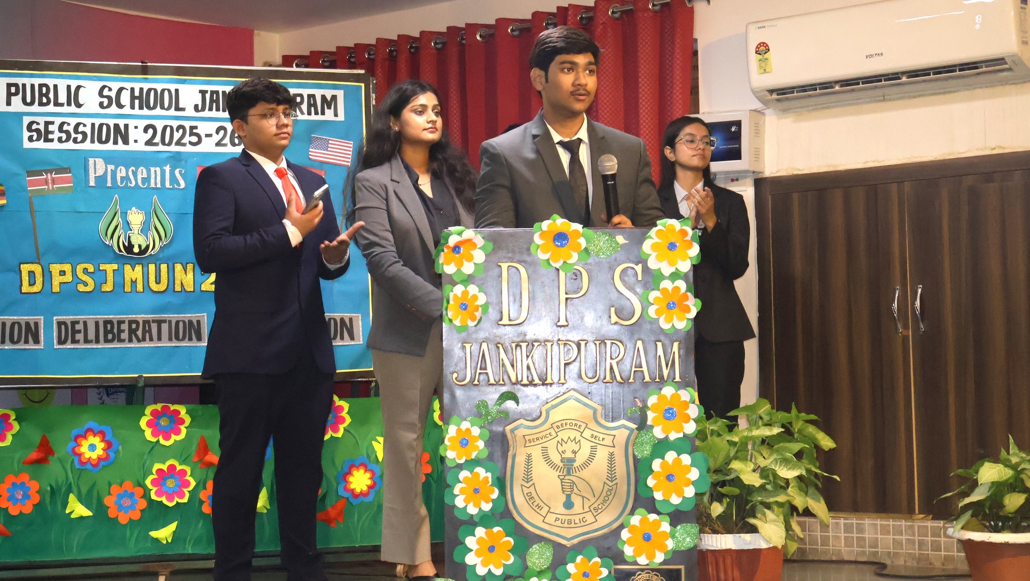 Delhi Public School 11