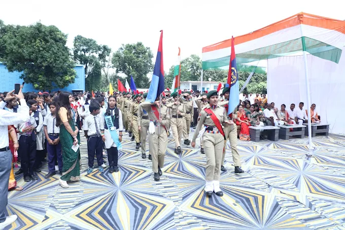 Heeralal Yadav public school
 3