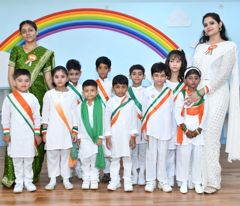 Iris Crown School 12