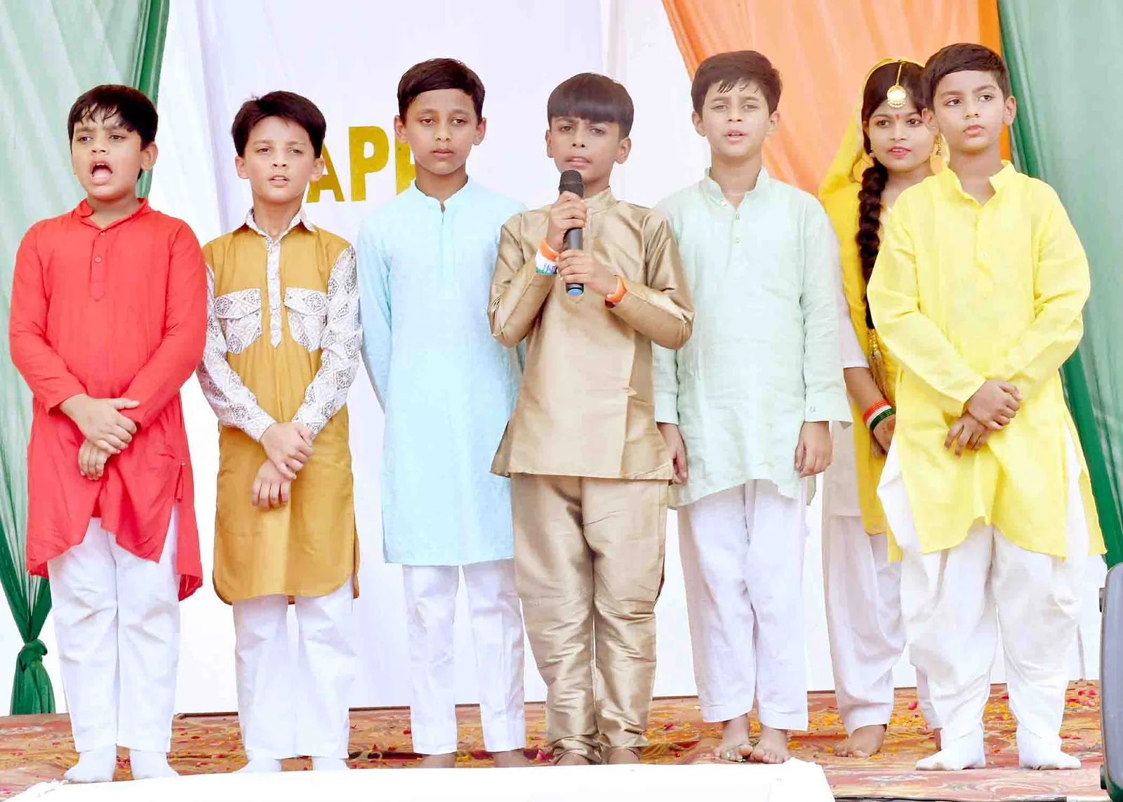 Iris Crown School 19