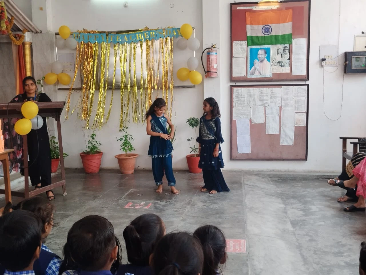Lucknow Academy High School 5