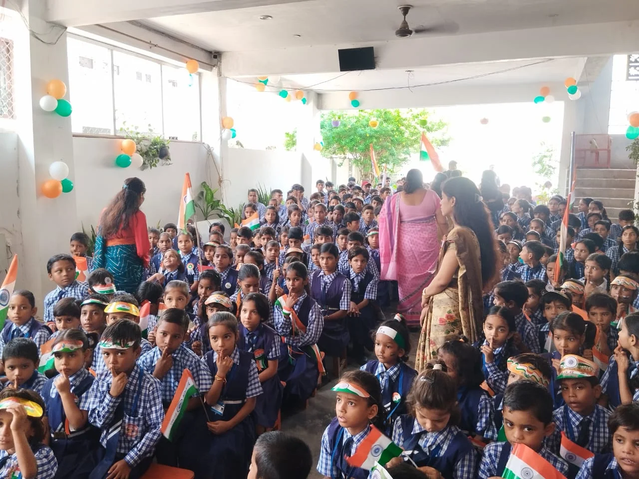 Lucknow Academy High School 11