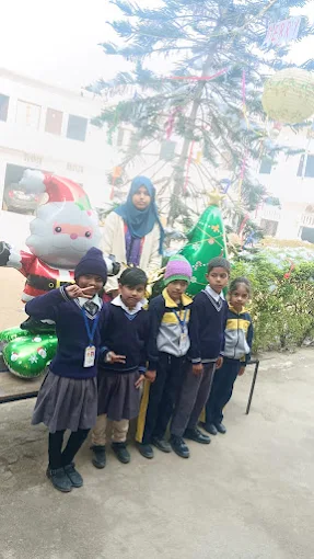 Lucknow convent school 10