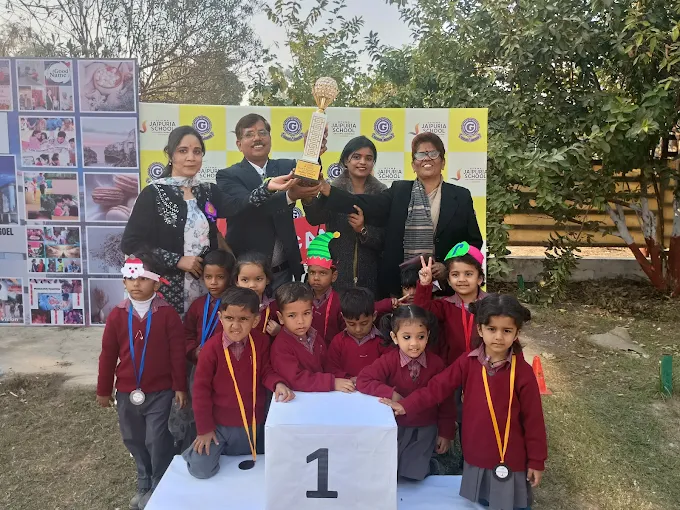 Lucknow Global school 16