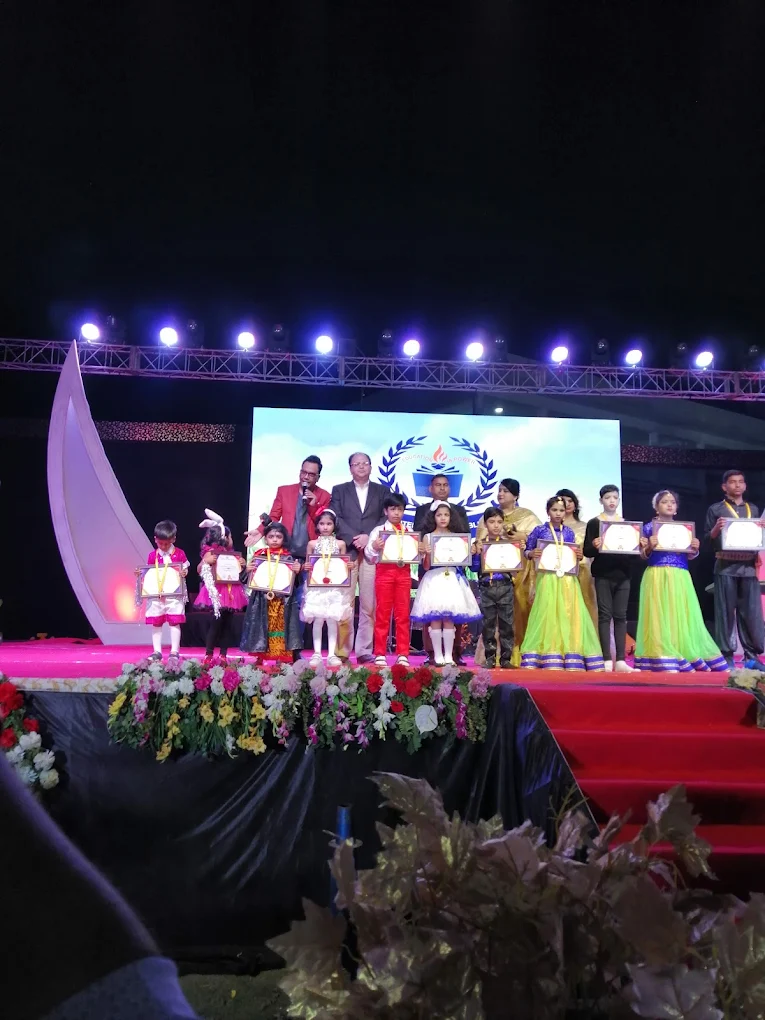 Lucknow International Public School 4
