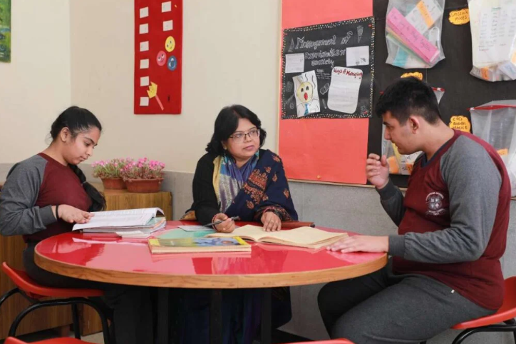 Lucknow Model Public School 4