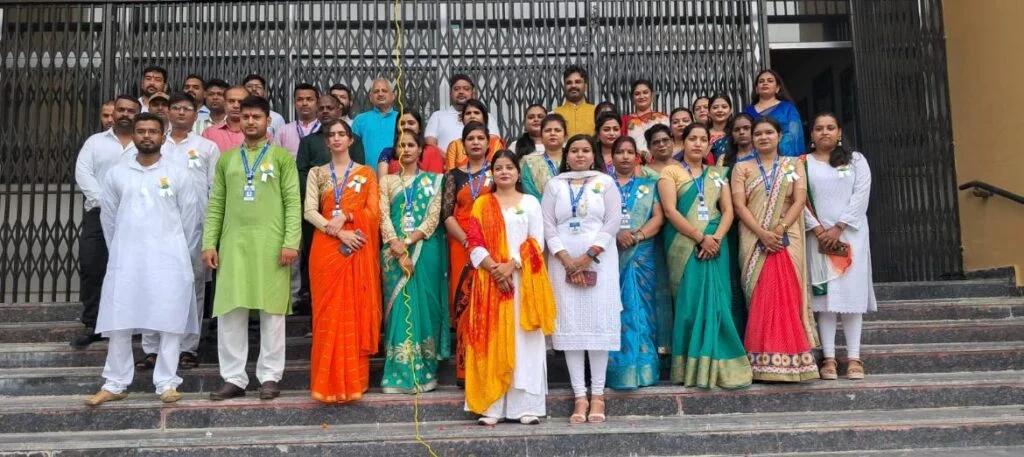 Lucknow Model Public School 21