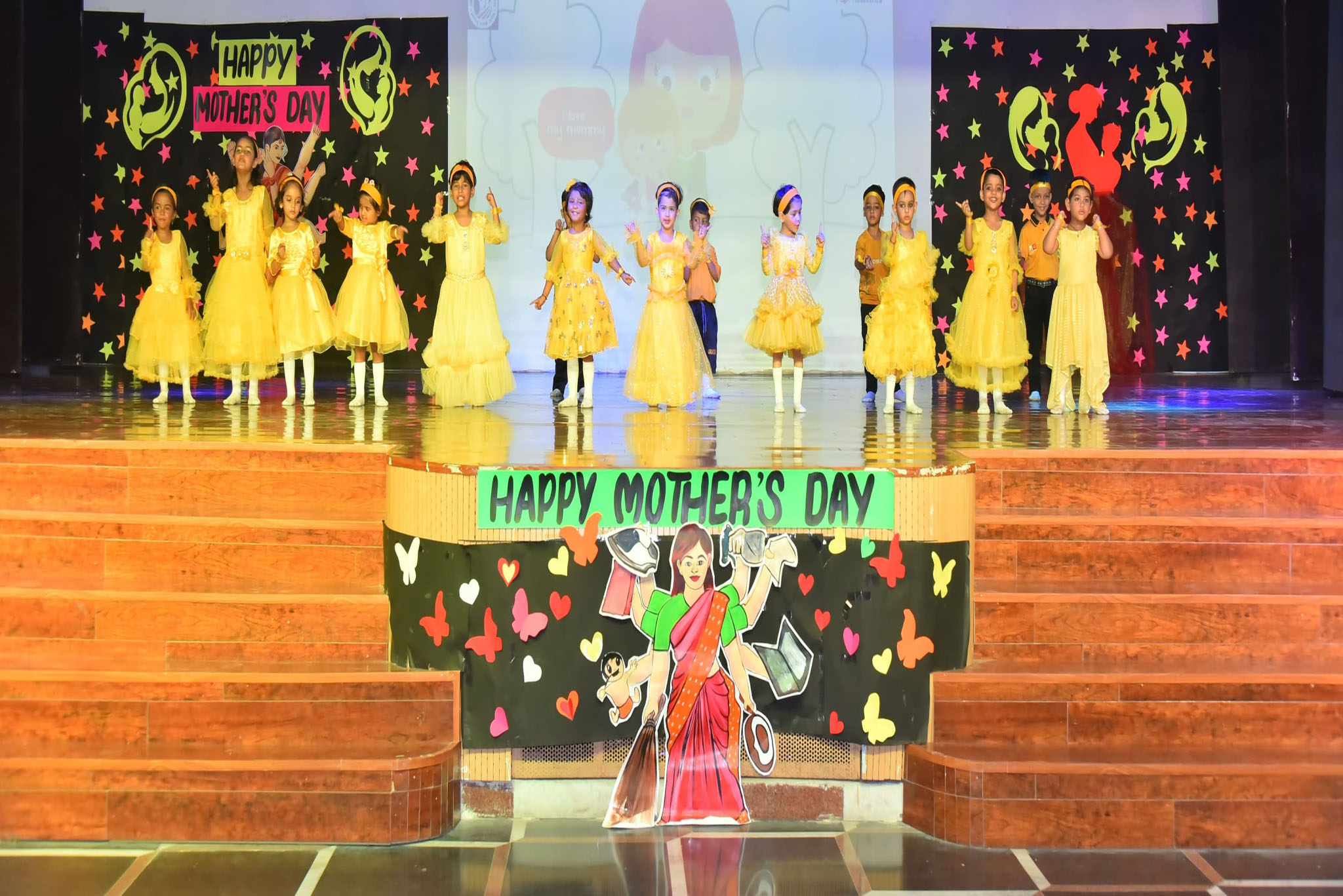 Lucknow Public College 9
