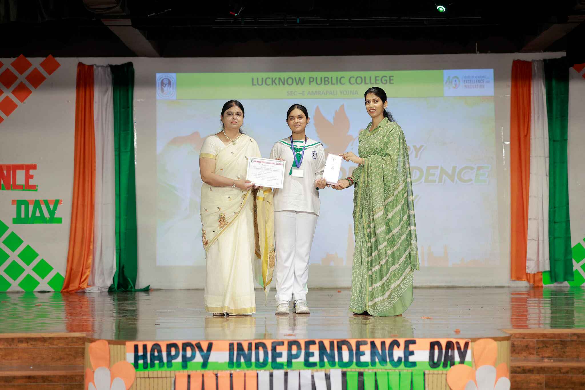 Lucknow Public College 23