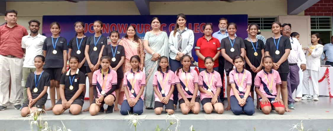 Lucknow Public College 10