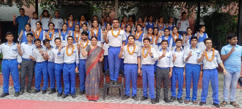 Lucknow Public College 16