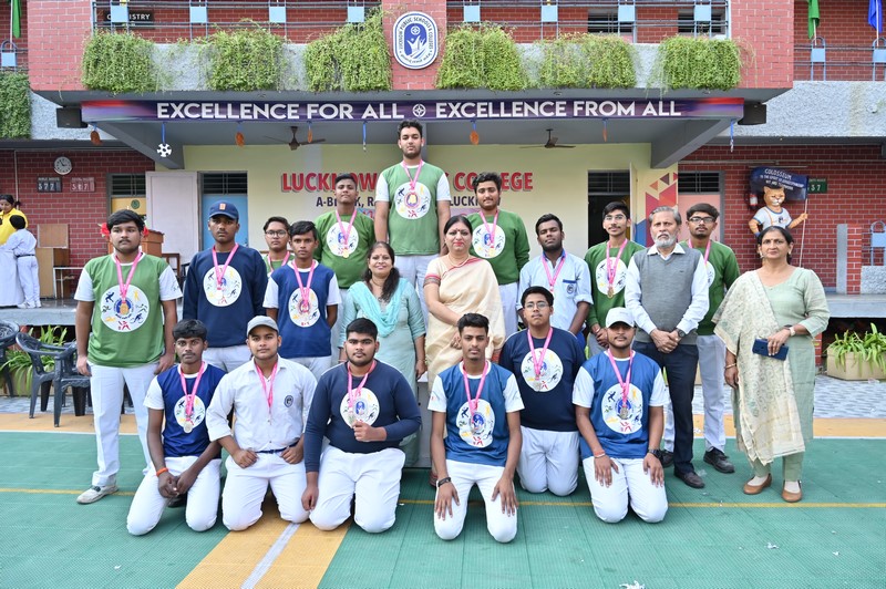 Lucknow Public College 18