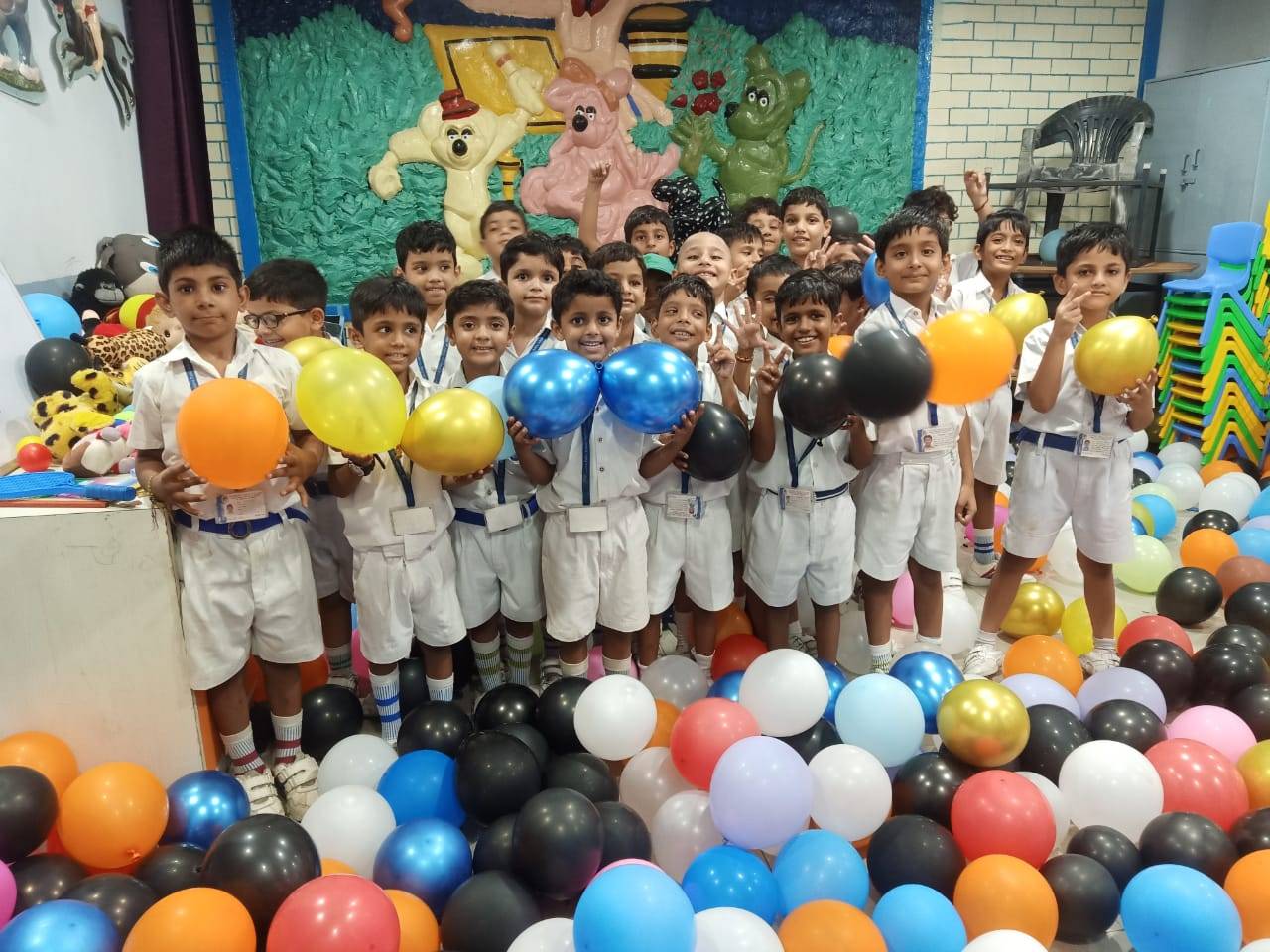 Lucknow Public College 11
