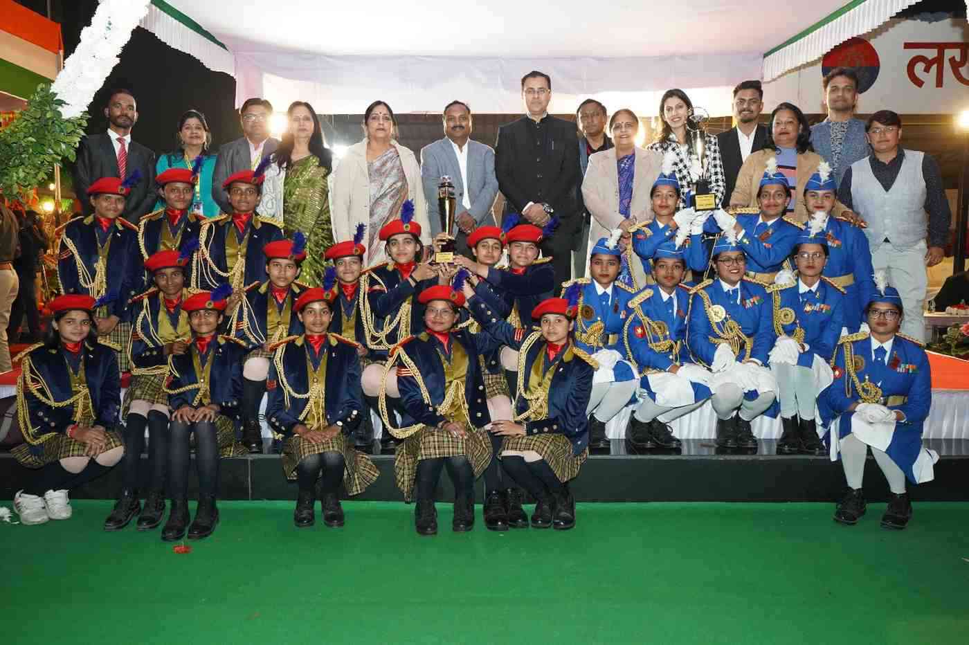 Lucknow Public College 16