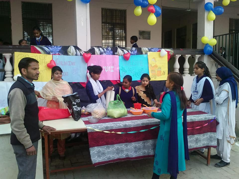 Lucknow Public Inter College
 7