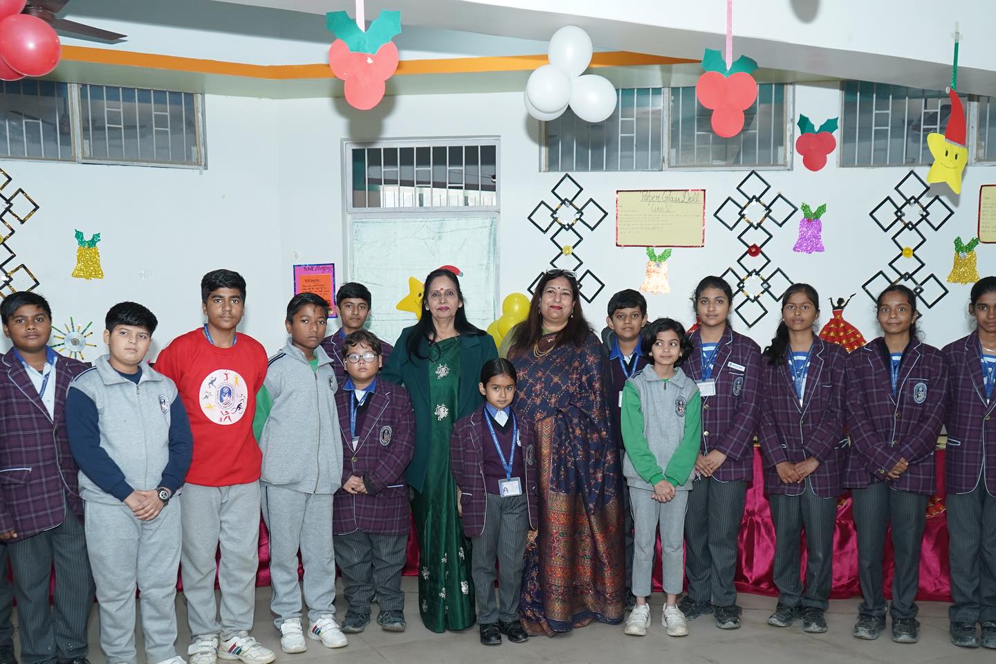 Lucknow Public World School 8