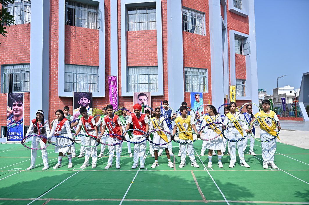 Lucknow Public World School 17