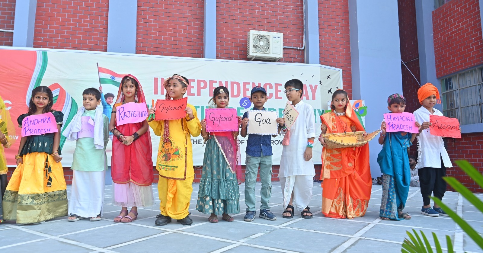 Lucknow Public World School 19