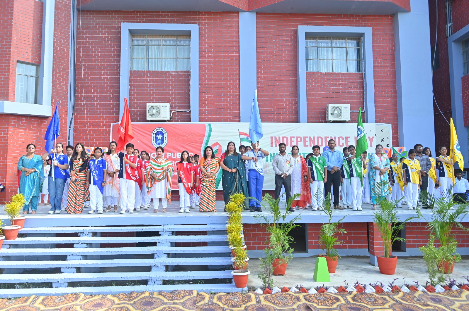 Lucknow Public World School 28