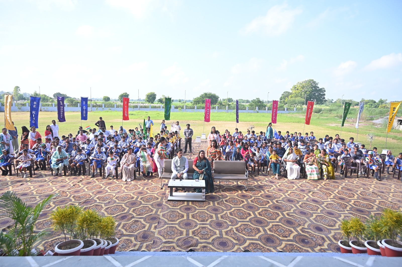 Lucknow Public World School 27