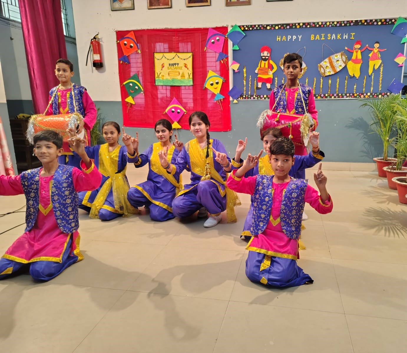 Mahatma Gandhi Montessori Inter College
 10