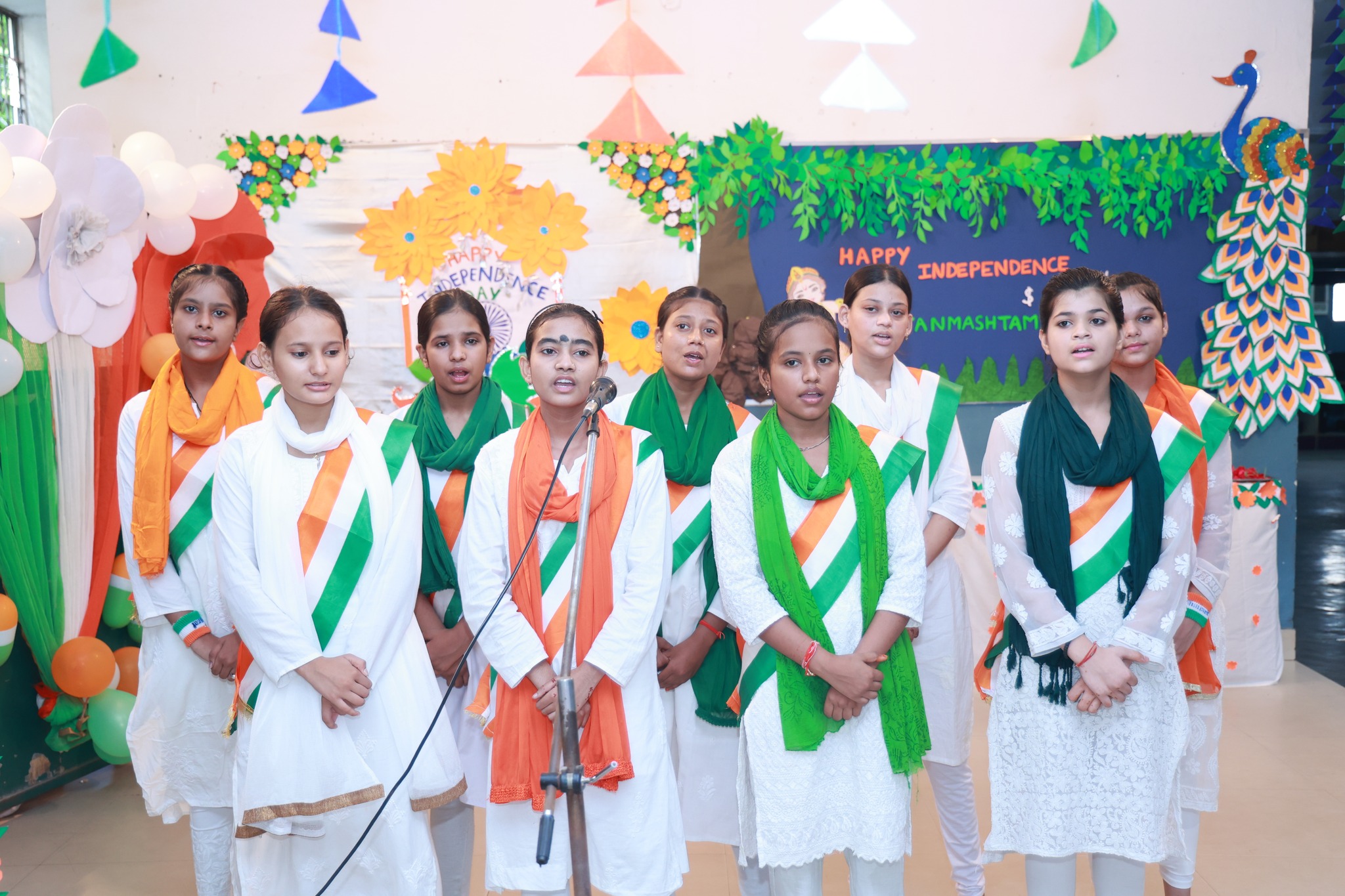 Mahatma Gandhi Montessori Inter College
 17