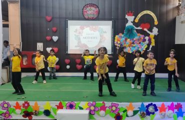 Crescent Public School 11