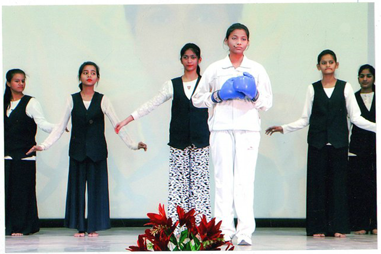 Rani Laxmi Bai Memorial School 8