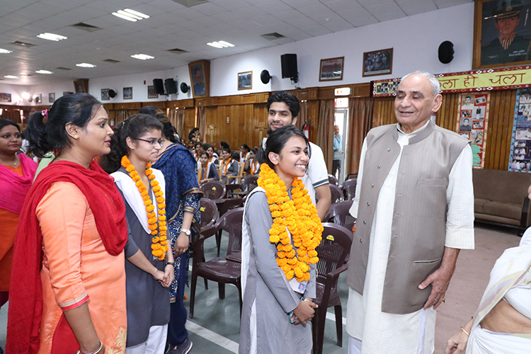 Rani Laxmi Bai Memorial School 12