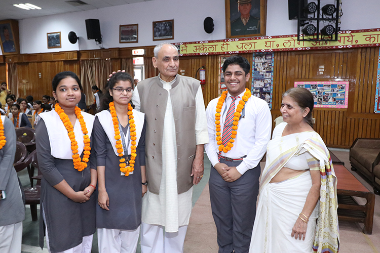 Rani Laxmi Bai Memorial Senior Secondary School 2