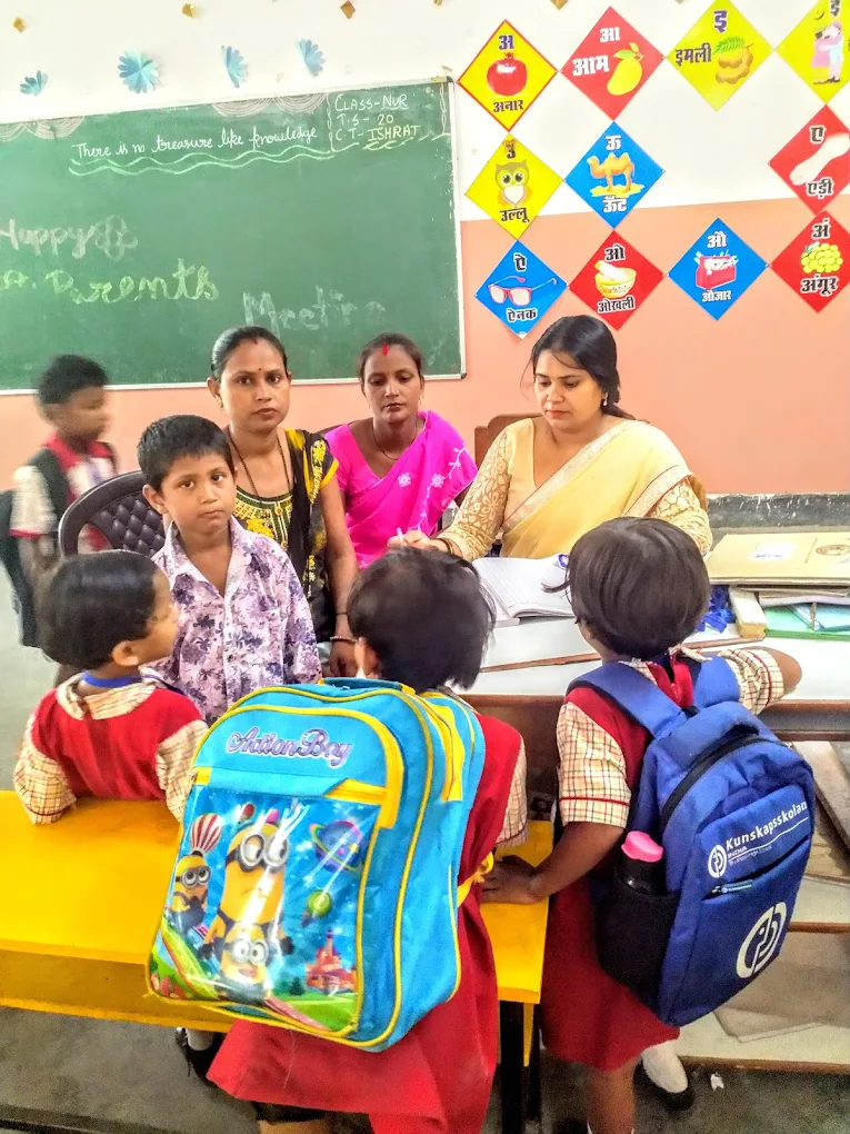 SDSN Public School 11