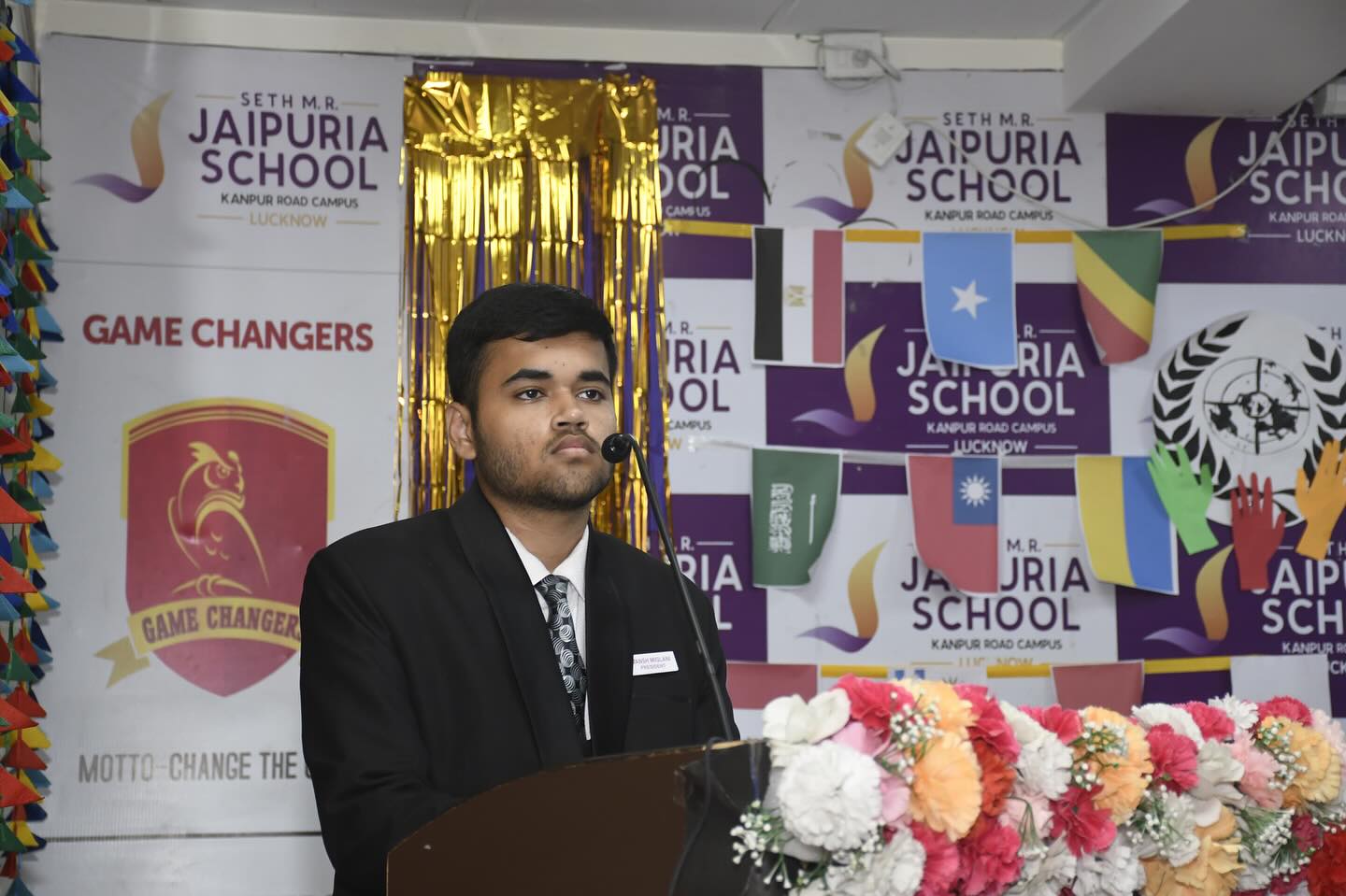 Seth M. R. Jaipuria School 9