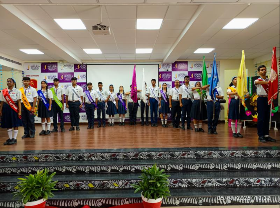 Seth M. R. Jaipuria School 15