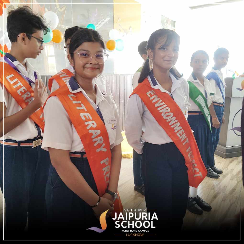 Seth M.R. Jaipuria School 5