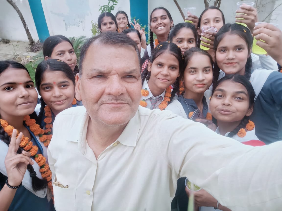 Shri Sundar Lal Kamla Inter College 12