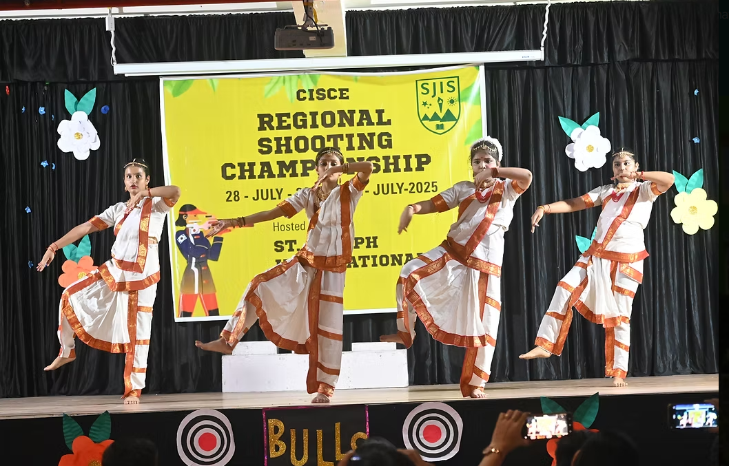 SJ International School
4