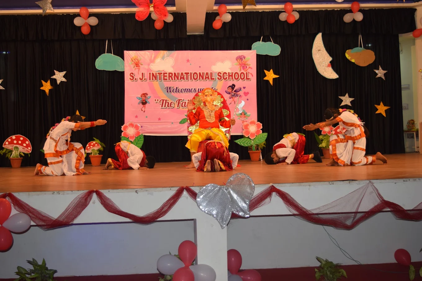 SJ International School
11