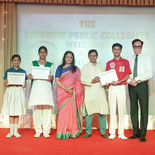 The Lucknow Public Collegiate 8