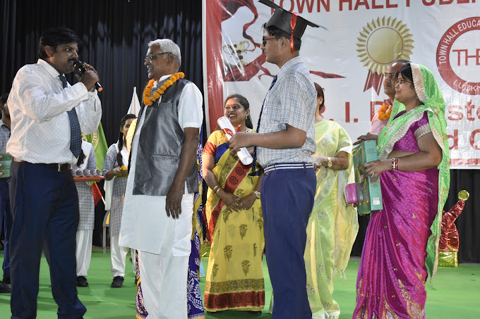 Town Hall Public Inter College 11